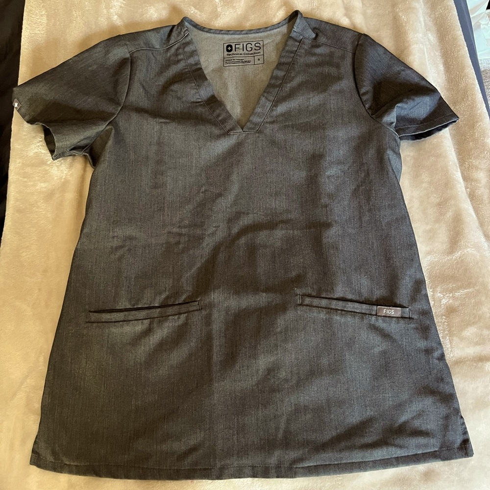 Figs grey scrub top